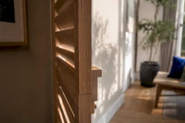 What is a shutter T-post