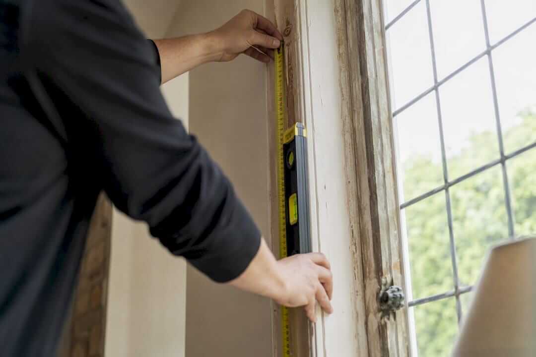 Professional measuring window for bespoke shutters